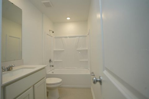 Casa en alquiler en Eagle Lake, Florida, 4 dormitorios, 174.66 m2 № 1894554 - foto 11