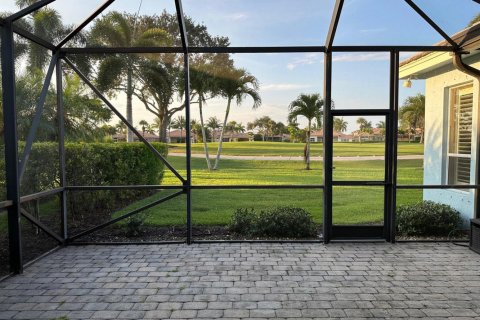 Villa ou maison à vendre à West Palm Beach, Floride: 2 chambres, 193.7 m2 № 2288819 - photo 15