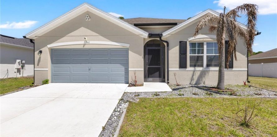 Villa ou maison à Palm Bay, Floride 4 chambres, 170.01 m2 № 2098966