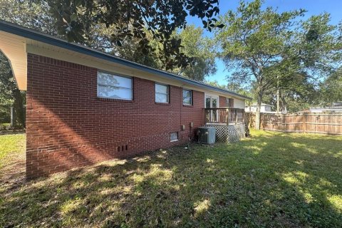 House in Jacksonville, Florida 3 bedrooms, 125.42 sq.m. № 2391528 - photo 4