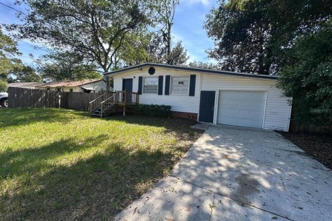 House in Jacksonville, Florida 3 bedrooms, 125.42 sq.m. № 2391528 - photo 2