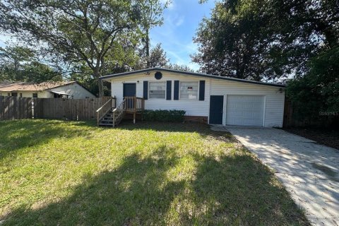 House in Jacksonville, Florida 3 bedrooms, 125.42 sq.m. № 2391528