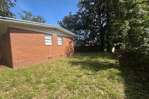House in Jacksonville, Florida 3 bedrooms, 125.42 sq.m. № 2391528 - photo 5