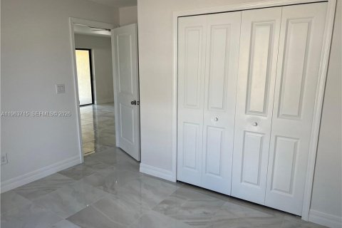 Снять в аренду виллу или дом в Лихай-Эйкерс, Флорида 3 спальни, 111.48м2, № 2025644 - фото 12