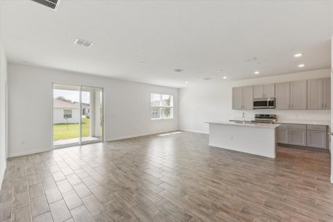 Casa en venta en Tavares, Florida, 4 dormitorios, 176.51 m2 № 1759884 - foto 5