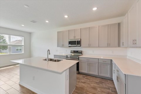 Casa en venta en Tavares, Florida, 4 dormitorios, 176.51 m2 № 1759884 - foto 3
