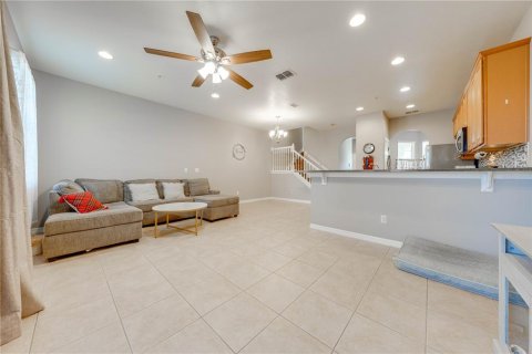 Townhouse in Orlando, Florida 3 bedrooms, 136.75 sq.m. № 1570461 - photo 10