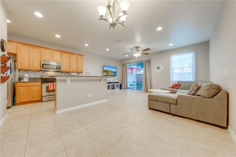 Townhouse in Orlando, Florida 3 bedrooms, 136.75 sq.m. № 1570461 - photo 8