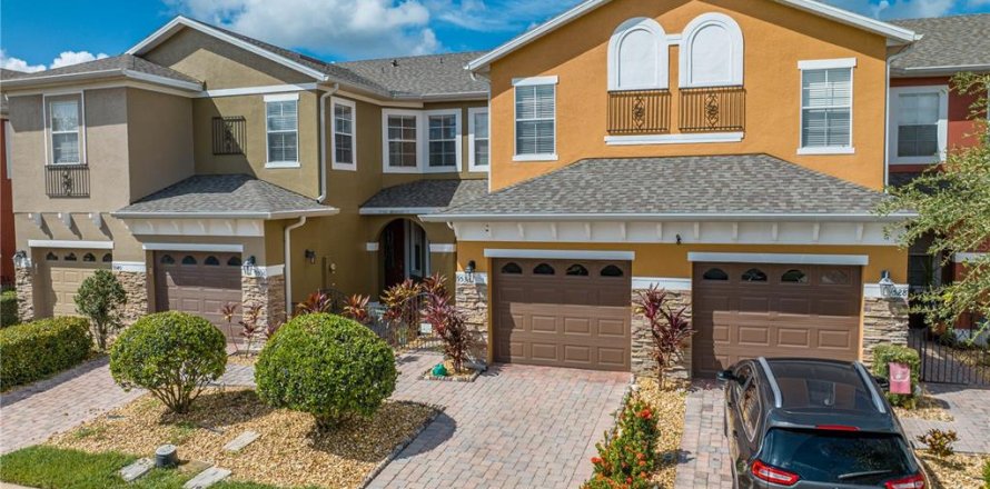 Townhouse in Orlando, Florida 3 bedrooms, 136.75 sq.m. № 1570461