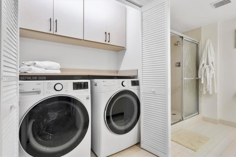 Copropriété à vendre à Aventura, Floride: 2 chambres, 150.69 m2 № 2047348 - photo 26