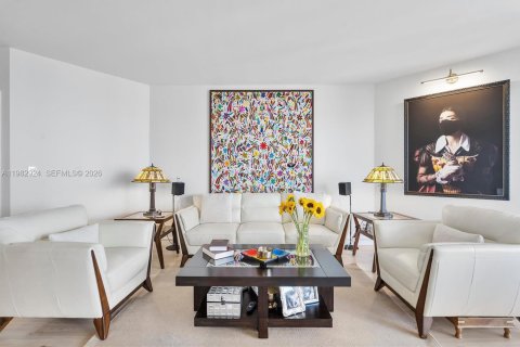 Condo à Aventura, Floride, 2 chambres  № 2047348