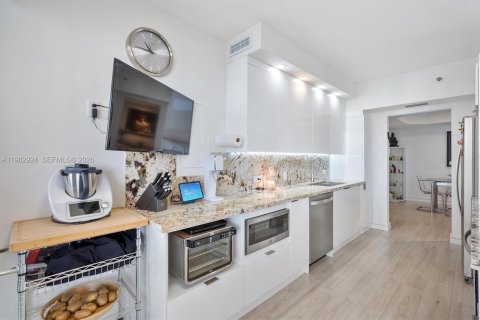 Copropriété à vendre à Aventura, Floride: 2 chambres, 150.69 m2 № 2047348 - photo 13