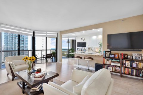 Copropriété à vendre à Aventura, Floride: 2 chambres, 150.69 m2 № 2047348 - photo 9