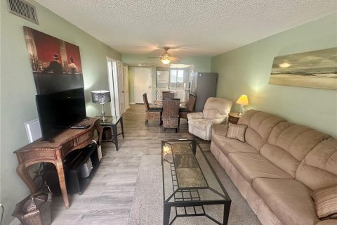 Condominio en venta en Hudson, Florida, 1 dormitorio, 68.1 m2 № 1793969 - foto 11