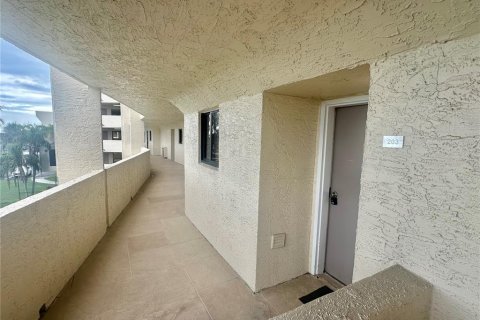Condominio en venta en Hudson, Florida, 1 dormitorio, 68.1 m2 № 1793969 - foto 22