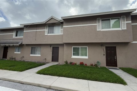 Таунхаус в Норт-Лодердейл, Флорида 3 спальни, 130.81м2 № 2066449