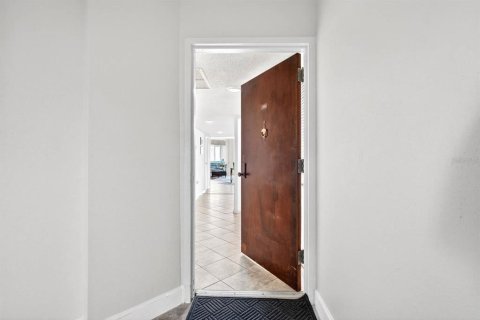 Condominio en venta en Daytona Beach, Florida, 2 dormitorios, 112.41 m2 № 2099893 - foto 3