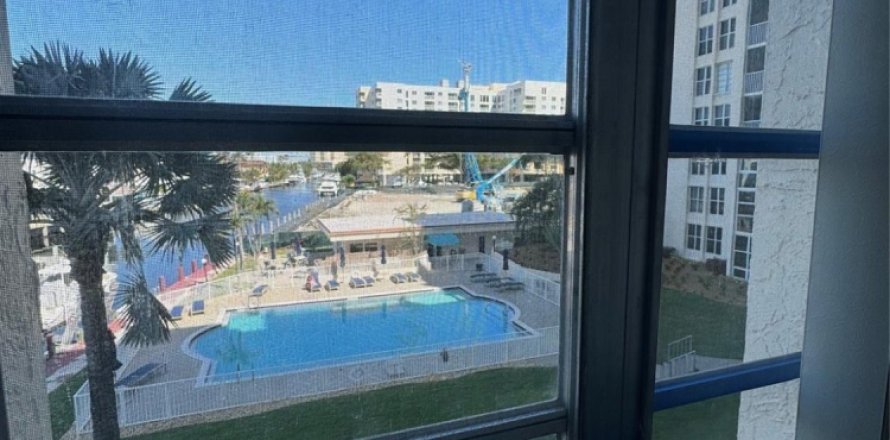 Condo à Pompano Beach, Floride, 2 chambres № 1043088