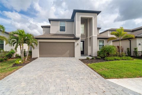 House in Venice, Florida 5 bedrooms, 300.17 sq.m. № 1442149 - photo 2