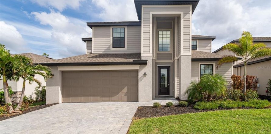 House in Venice, Florida 5 bedrooms, 300.17 sq.m. № 1442149
