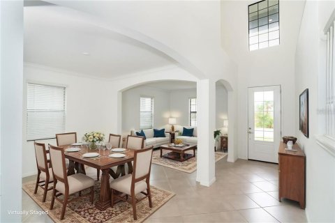 House in Venice, Florida 5 bedrooms, 300.17 sq.m. № 1442149 - photo 9