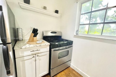 Condominio en venta en Miami Beach, Florida, 1 dormitorio, 45.8 m2 № 2042517 - foto 14