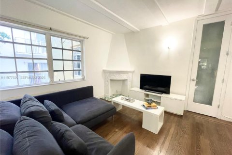 Condominio en venta en Miami Beach, Florida, 1 dormitorio, 45.8 m2 № 2042517 - foto 4