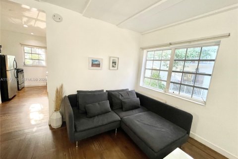 Condominio en venta en Miami Beach, Florida, 1 dormitorio, 45.8 m2 № 2042517 - foto 3