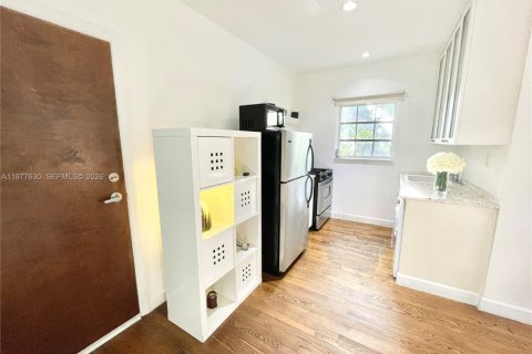 Condominio en venta en Miami Beach, Florida, 1 dormitorio, 45.8 m2 № 2042517 - foto 6