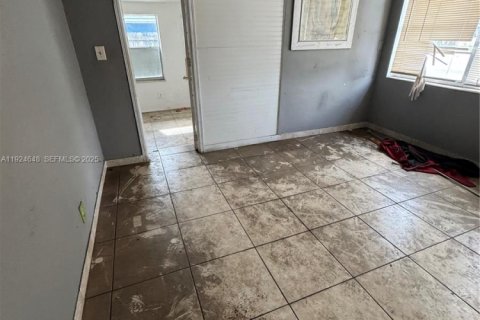 Купить виллу или дом в Форт-Лодердейл, Флорида 3 спальни, 95.5м2, № 1989347 - фото 9