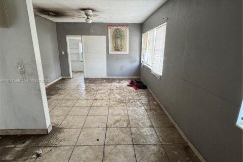 Купить виллу или дом в Форт-Лодердейл, Флорида 3 спальни, 95.5м2, № 1989347 - фото 11