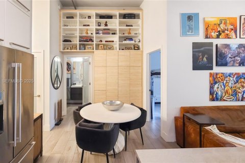 Купить кондоминиум в Майами, Флорида 2 спальни, 102.1м2, № 1986853 - фото 6