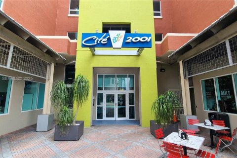 Купить кондоминиум в Майами, Флорида 2 спальни, 102.1м2, № 1986853 - фото 19