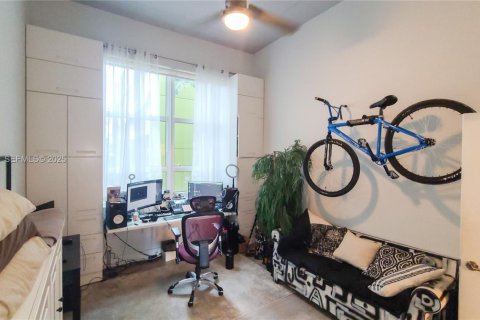 Купить кондоминиум в Майами, Флорида 2 спальни, 102.1м2, № 1986853 - фото 13