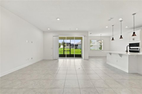 Villa ou maison à vendre à Clermont, Floride: 4 chambres, 272.95 m2 № 2415345 - photo 4