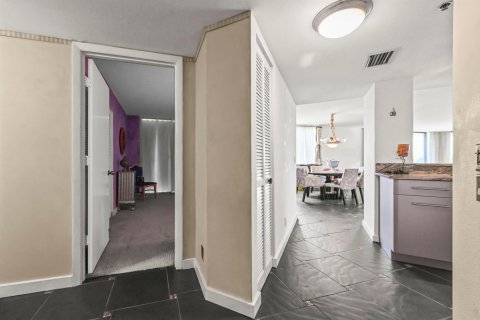 Condominio en venta en St. Lucie, Florida, 3 dormitorios, 175.77 m2 № 2244844 - foto 6