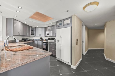 Condominio en venta en St. Lucie, Florida, 3 dormitorios, 175.77 m2 № 2244844 - foto 12