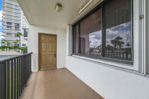 Condominio en venta en St. Lucie, Florida, 3 dormitorios, 175.77 m2 № 2244844 - foto 4