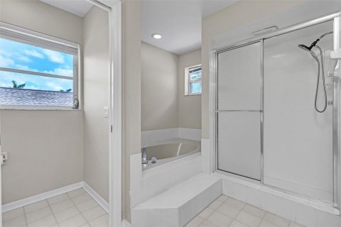 Купить виллу или дом в Кейп-Корал, Флорида 11 комнат, 235.79м2, № 1751033 - фото 28