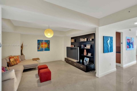 Condo in Aventura, Florida, 3 bedrooms  № 1475799 - photo 17