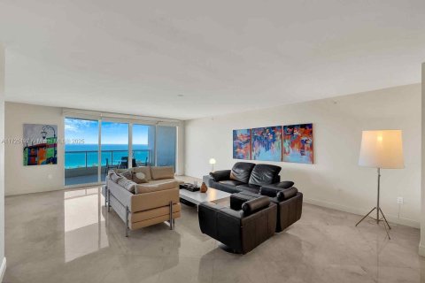 Condo in Aventura, Florida, 3 bedrooms  № 1475799 - photo 5