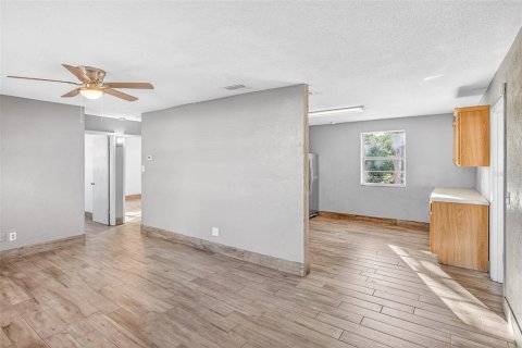 Casa en venta en South Daytona, Florida, 3 dormitorios, 118.17 m2 № 2094838 - foto 8