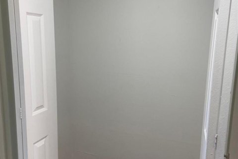 Купить кондоминиум в Санрайз, Флорида 3 комнаты, 59.46м2, № 2245382 - фото 6