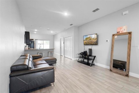 Duplex in Kissimmee, Florida 6 bedrooms, 220.18 sq.m. № 1634896 - photo 8