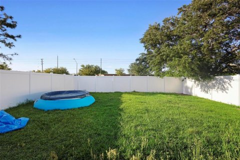 Duplex in Kissimmee, Florida 6 bedrooms, 220.18 sq.m. № 1634896 - photo 26