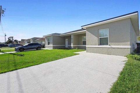 Duplex in Kissimmee, Florida 6 bedrooms, 220.18 sq.m. № 1634896 - photo 1