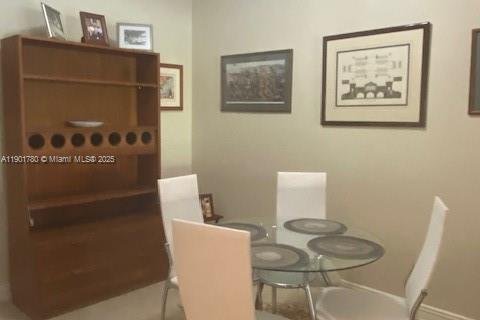 Condo in Weston, Florida, 1 bedroom  № 1953249 - photo 7