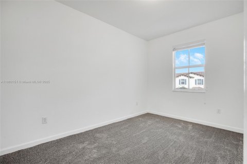 Adosado en alquiler en Miami, Florida, 3 dormitorios, 169.73 m2 № 2016570 - foto 15