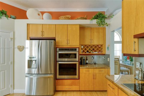 Villa ou maison à vendre à Coral Springs, Floride: 4 chambres, 253.16 m2 № 1997895 - photo 25