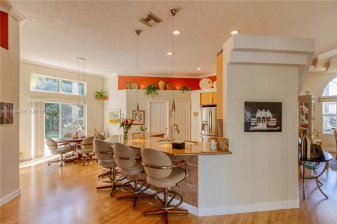 Villa ou maison à vendre à Coral Springs, Floride: 4 chambres, 253.16 m2 № 1997895 - photo 28